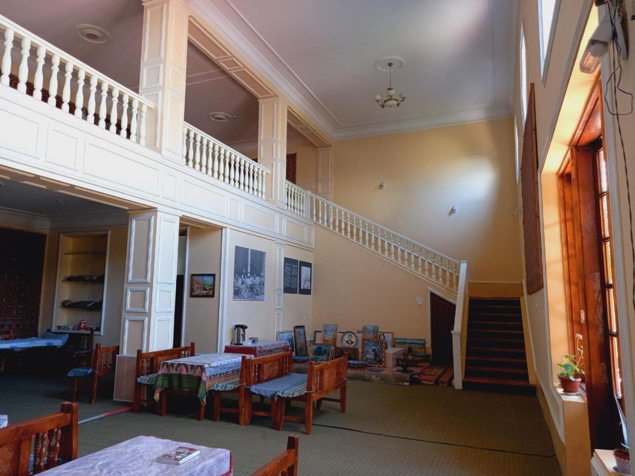 Guest House Ikathouse Marghilon 외부 사진