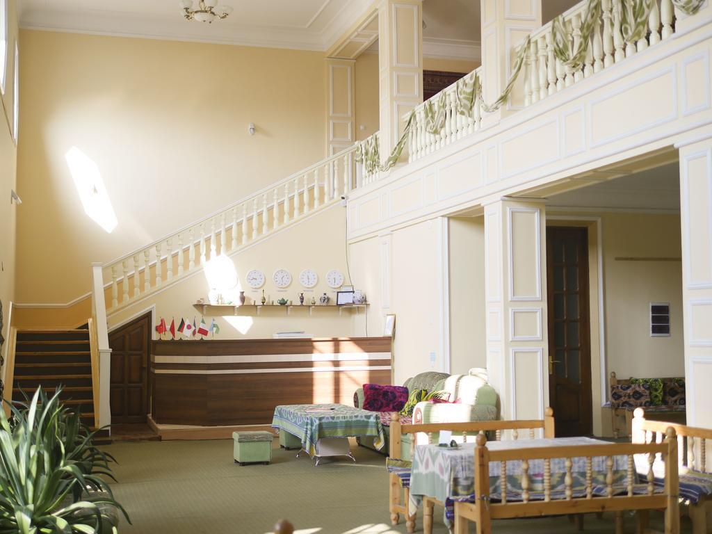 Guest House Ikathouse Marghilon 외부 사진
